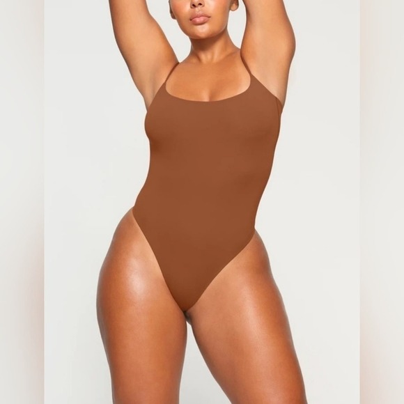 SKIMS Fits EVERYBODY Adaptive Bodysuit Bronze 4X - Picture 1 of 5
